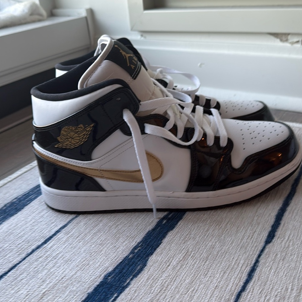 Nike Jordan 1’s